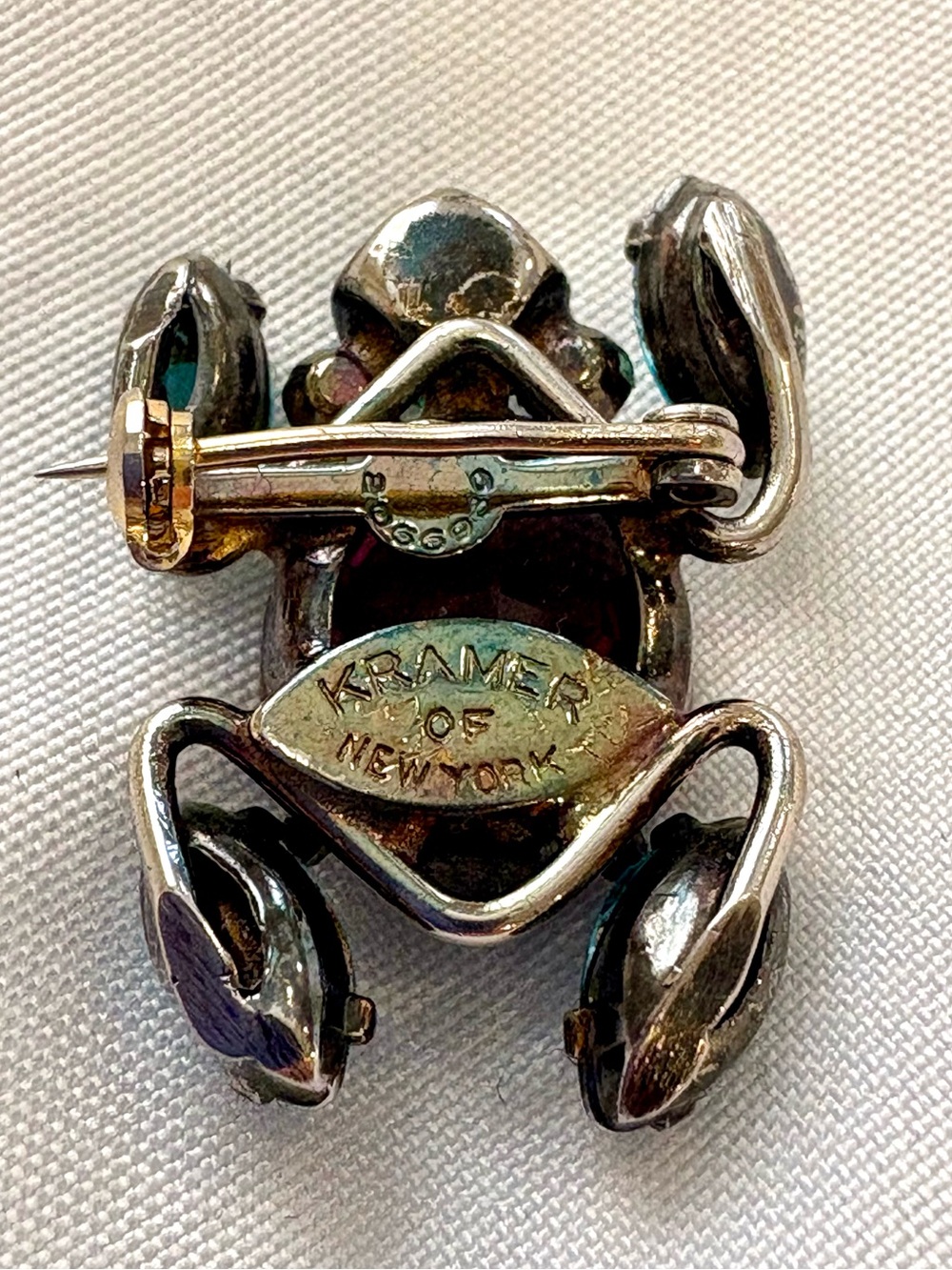Vintage Kramer of NY figural frog brooch 50s / 60s Blue Purple Green jelly belly - Picture 3 of 6